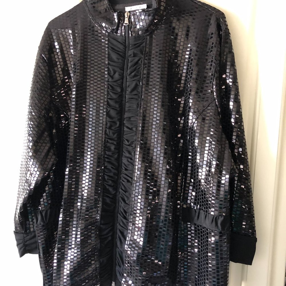 Black square sequin polyester top.